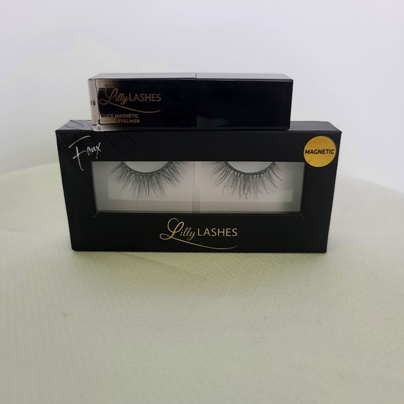 Lilly Magnetic lashes - Picture 1 of 3